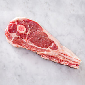 Lamb arm chops sustainably and ethically raised by local family farm Sir Angus Williams in New York.  Broken down by whole animal butchers.  Nothing wasted, nothing frozen.  Delivered straight to your door from a mom and mom butcher shop, Butcher Girls.